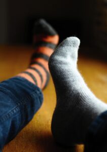 socks, different, two-tone-4027995.jpg
